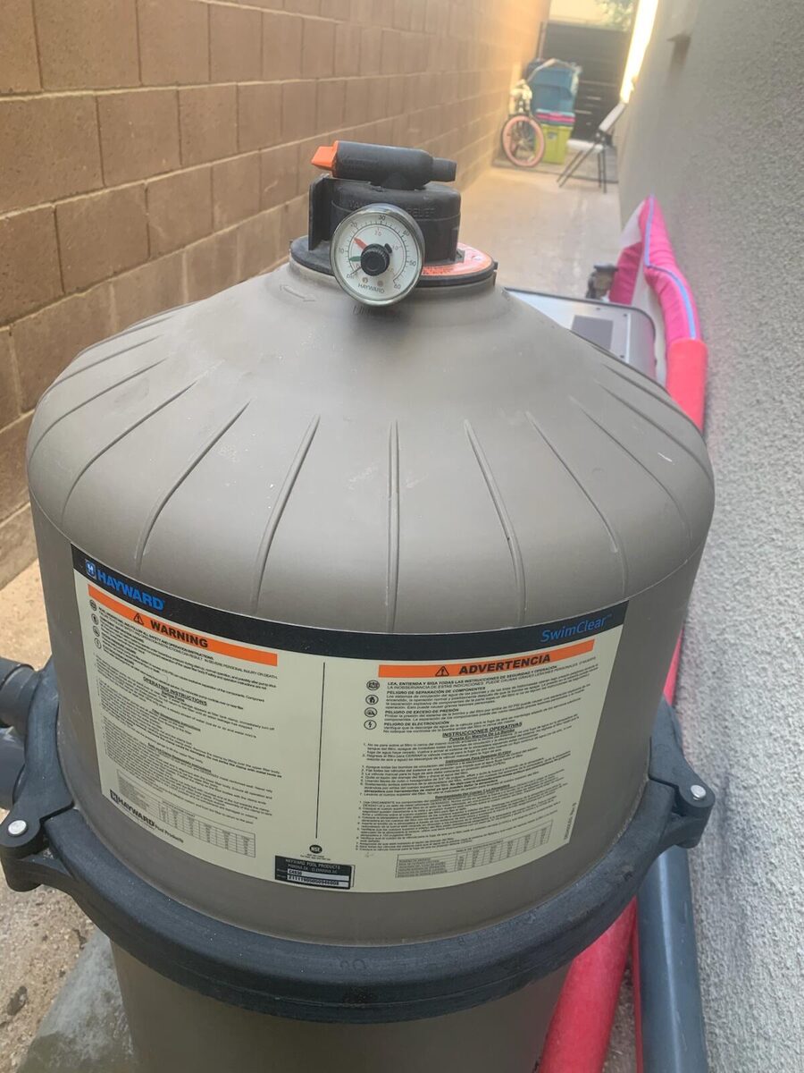 Hayward residential pool filter with pressure gauge